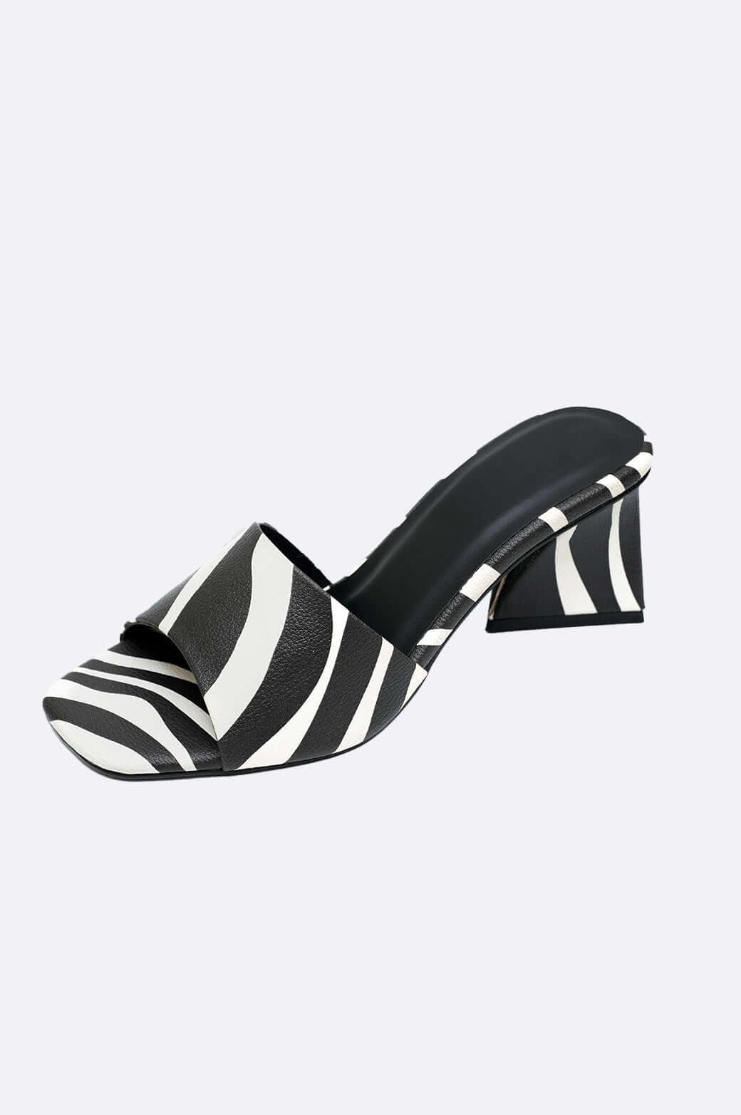 Handmade Zebra Noir heels for ladies in bold black-and-white design, perfect for stylish footwear in the UAE.